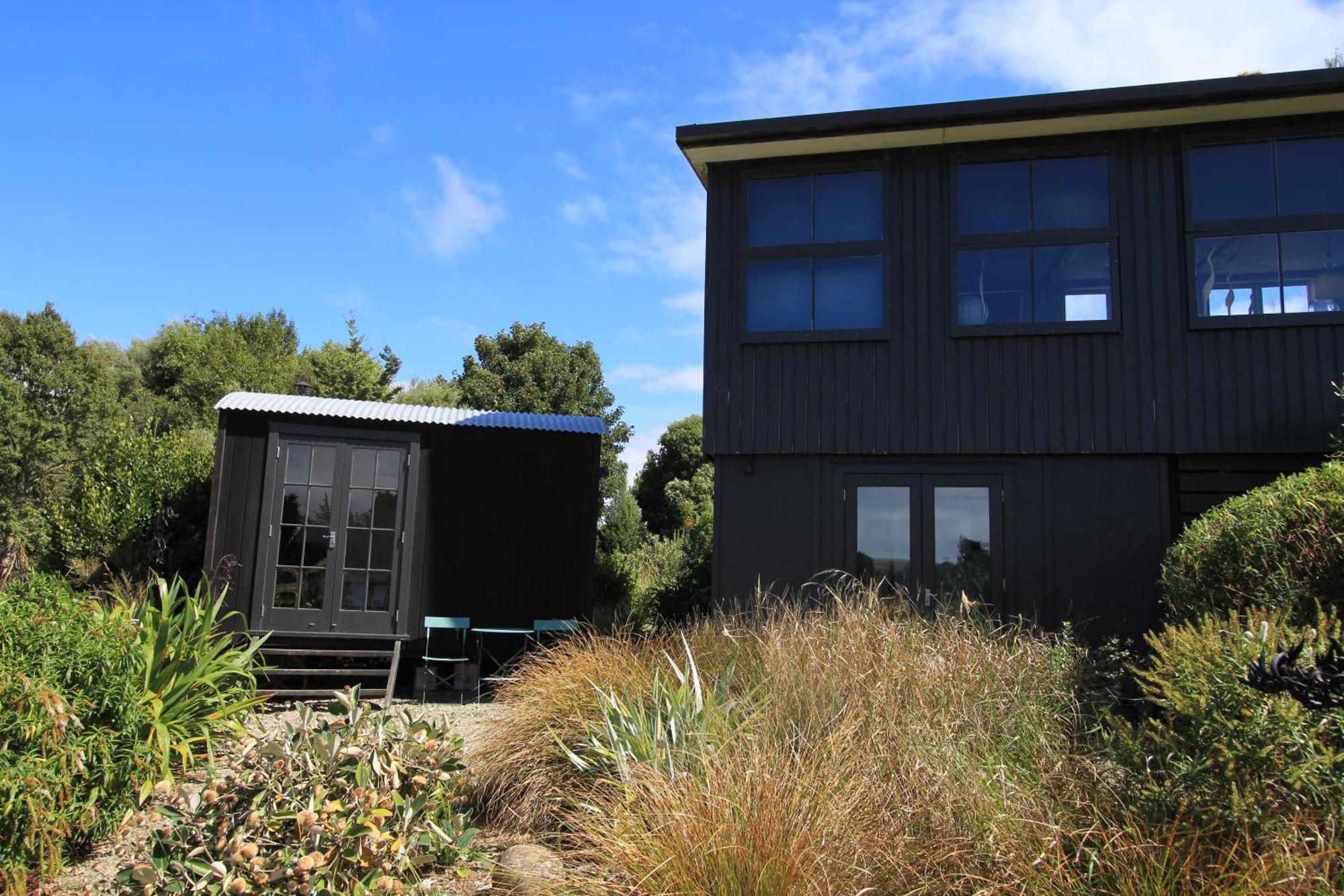 The Bird Hide - Rustic Luxury By The Water Hotel Dunedin Luaran gambar